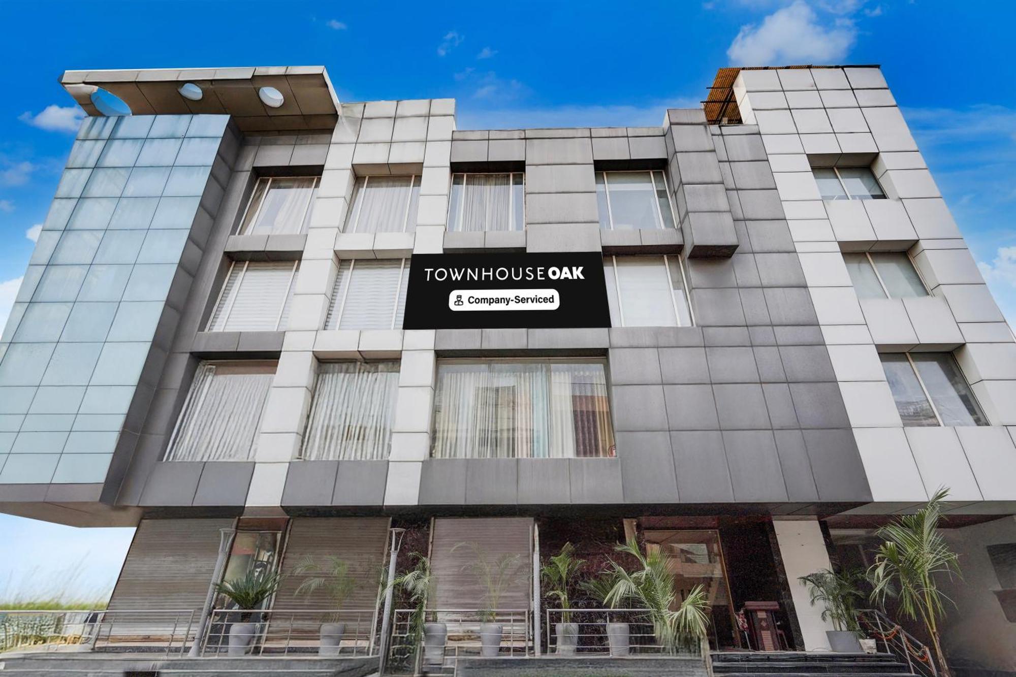 Townhouse Oak Agra Near Sultanganj Puliya Formerly Bb Grand Εξωτερικό φωτογραφία