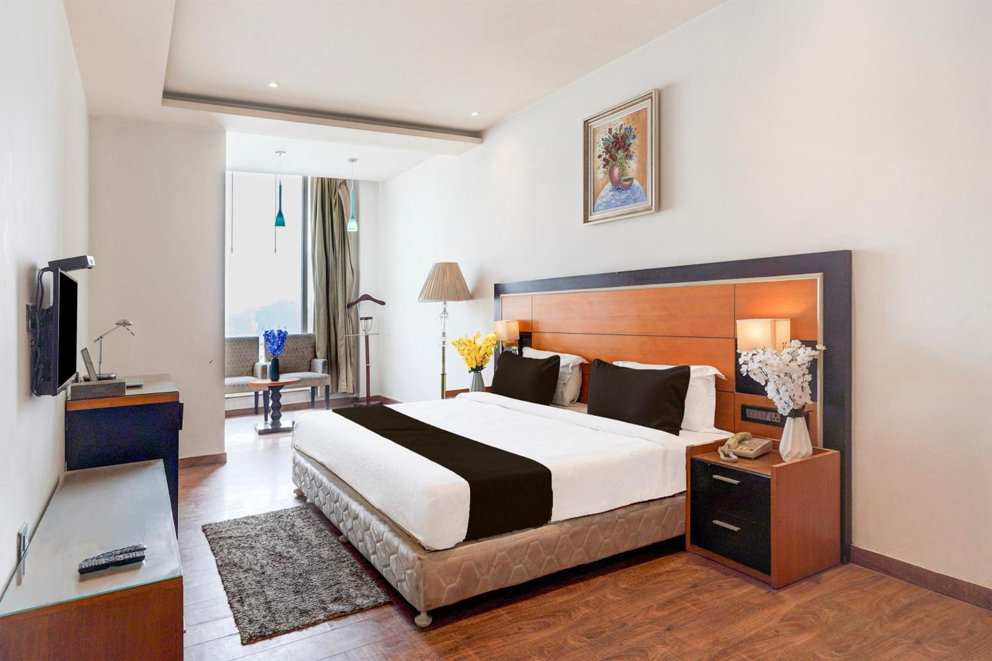 Townhouse Oak Agra Near Sultanganj Puliya Formerly Bb Grand Εξωτερικό φωτογραφία