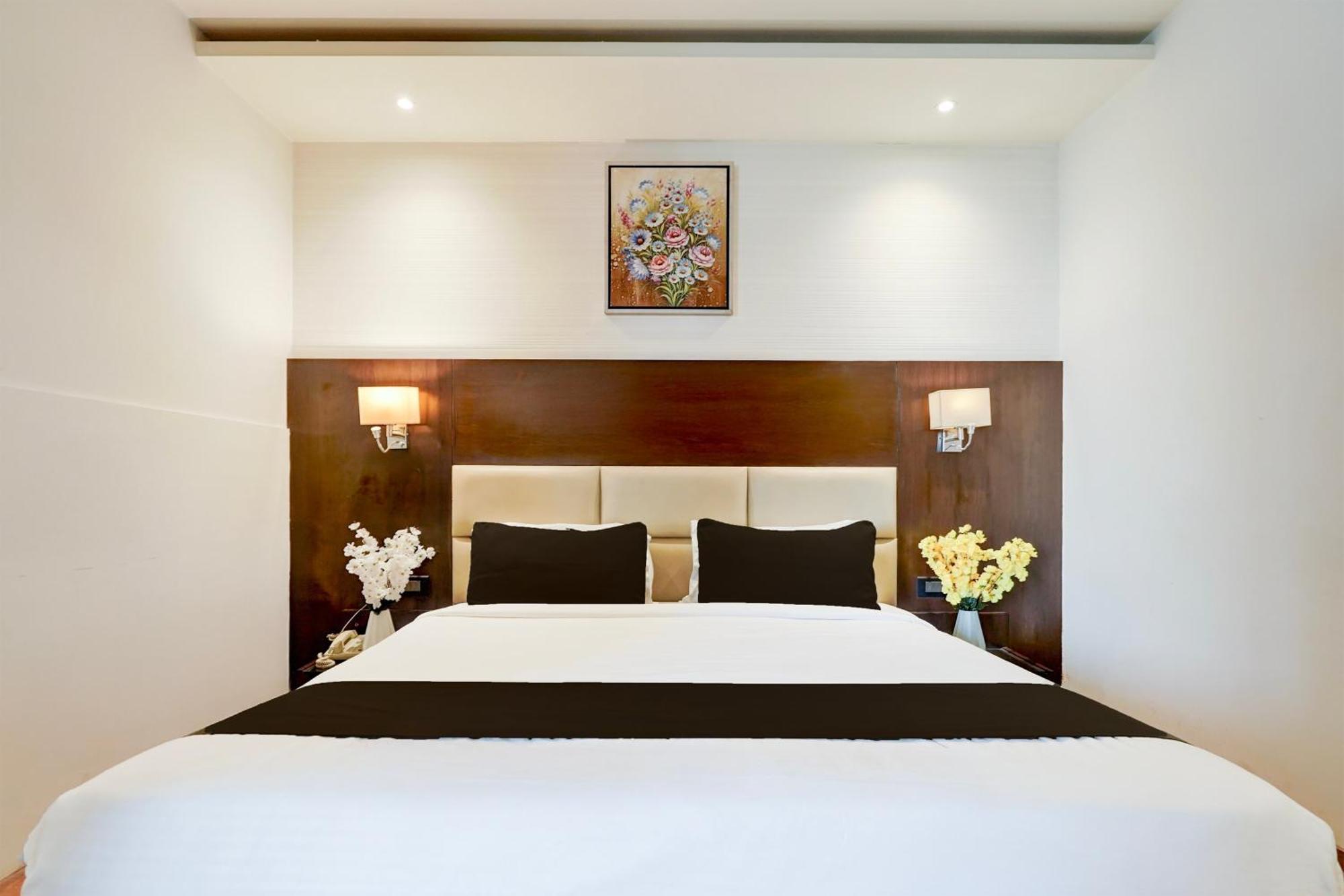 Townhouse Oak Agra Near Sultanganj Puliya Formerly Bb Grand Εξωτερικό φωτογραφία